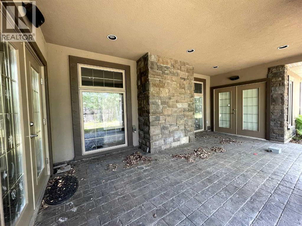 5 Caribou Close - 3
