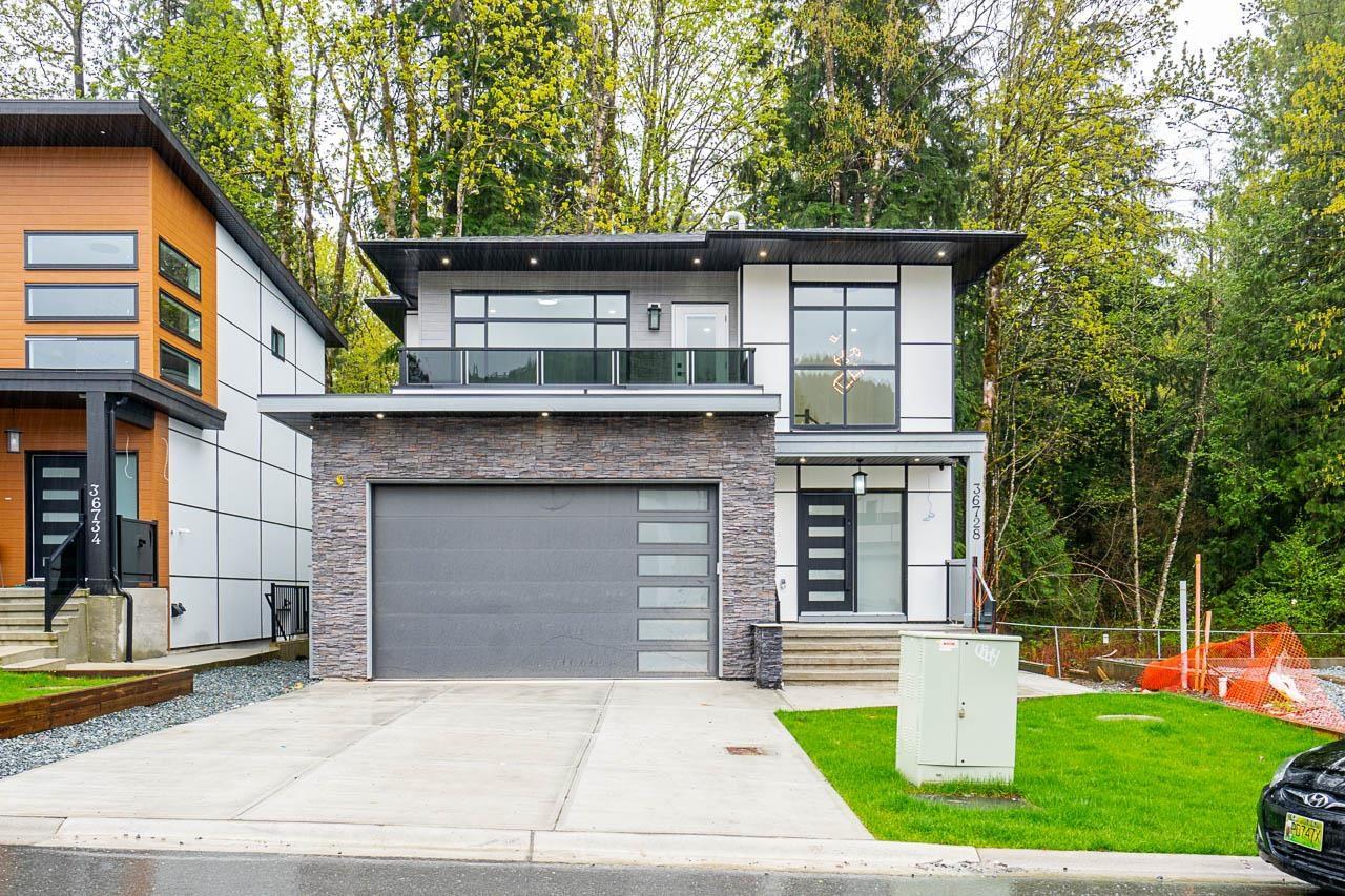 5 Bed, 4 Bath House for Sale in Abbotsford – 36728 DIANNE BROOK AVENUE, Abbotsford – MLS# R3143501