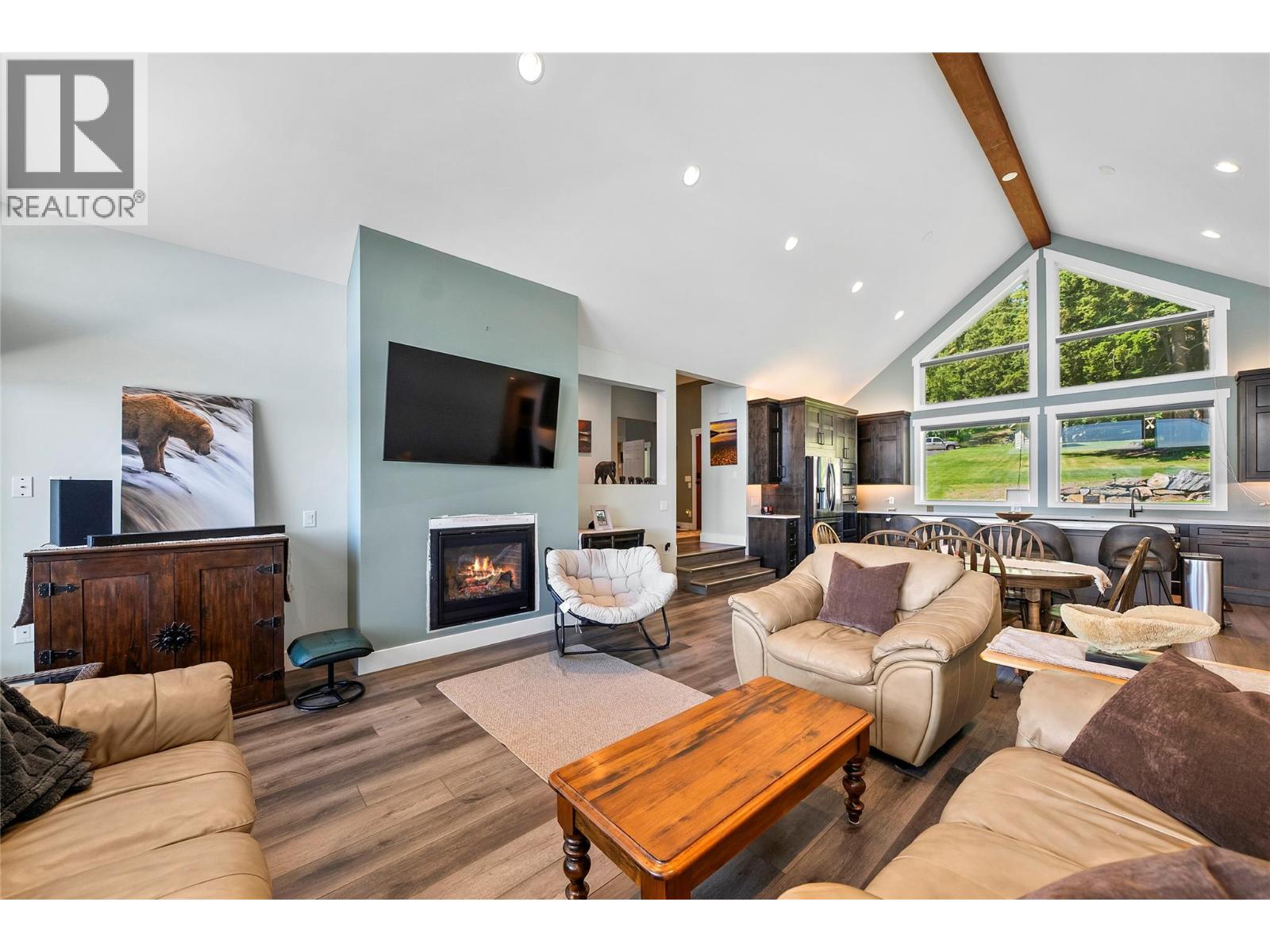 #6 4498 Squilax Anglemont Road - 12