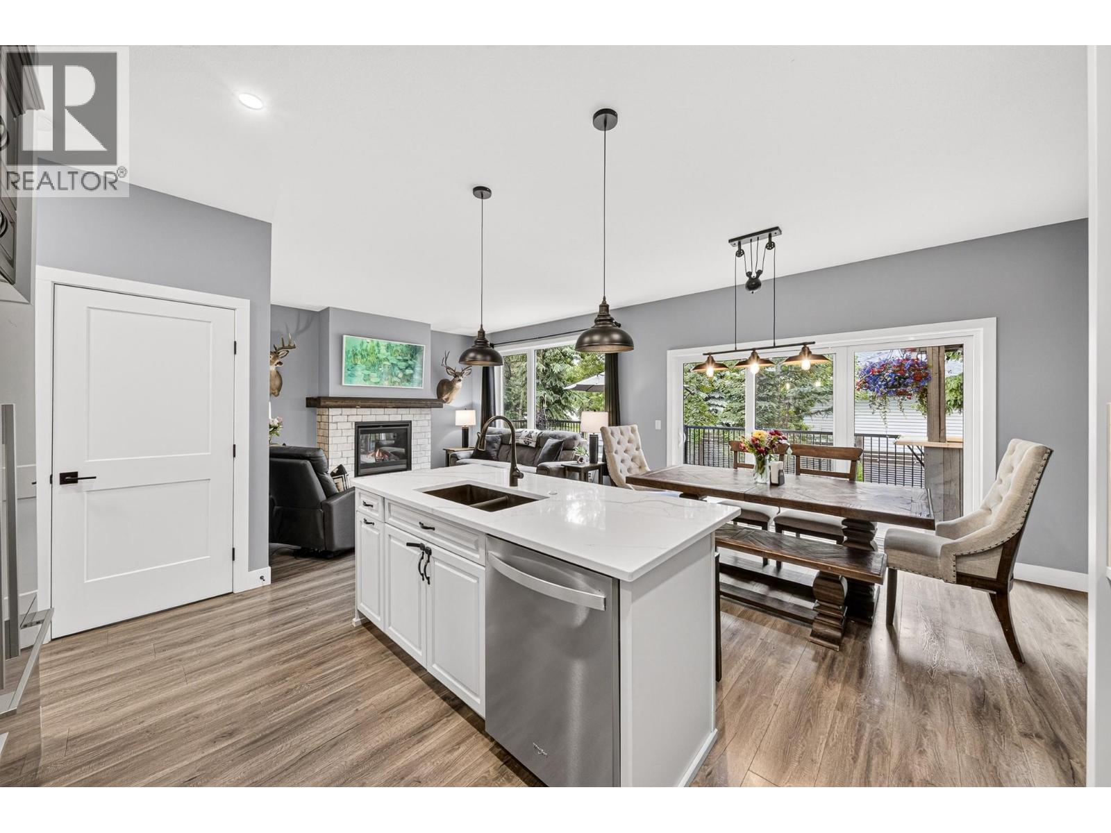 1385 CYPRESS Drive - 11