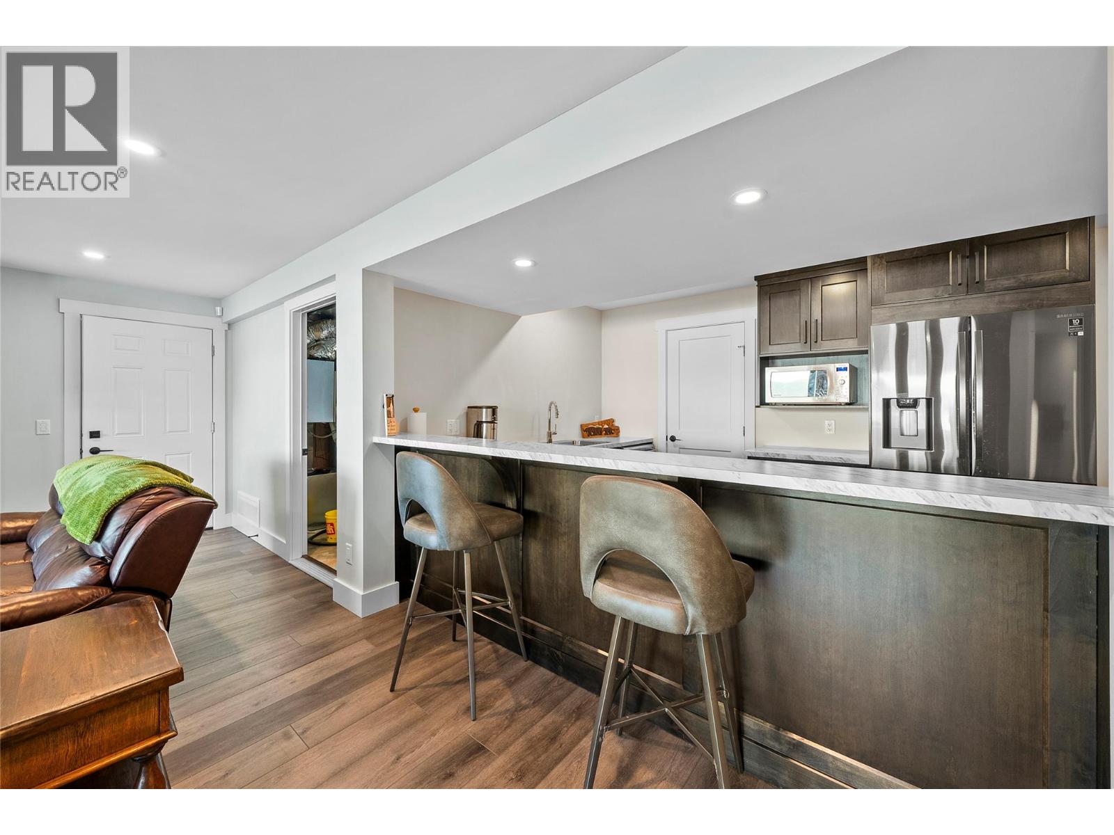 #6 4498 Squilax Anglemont Road - 52