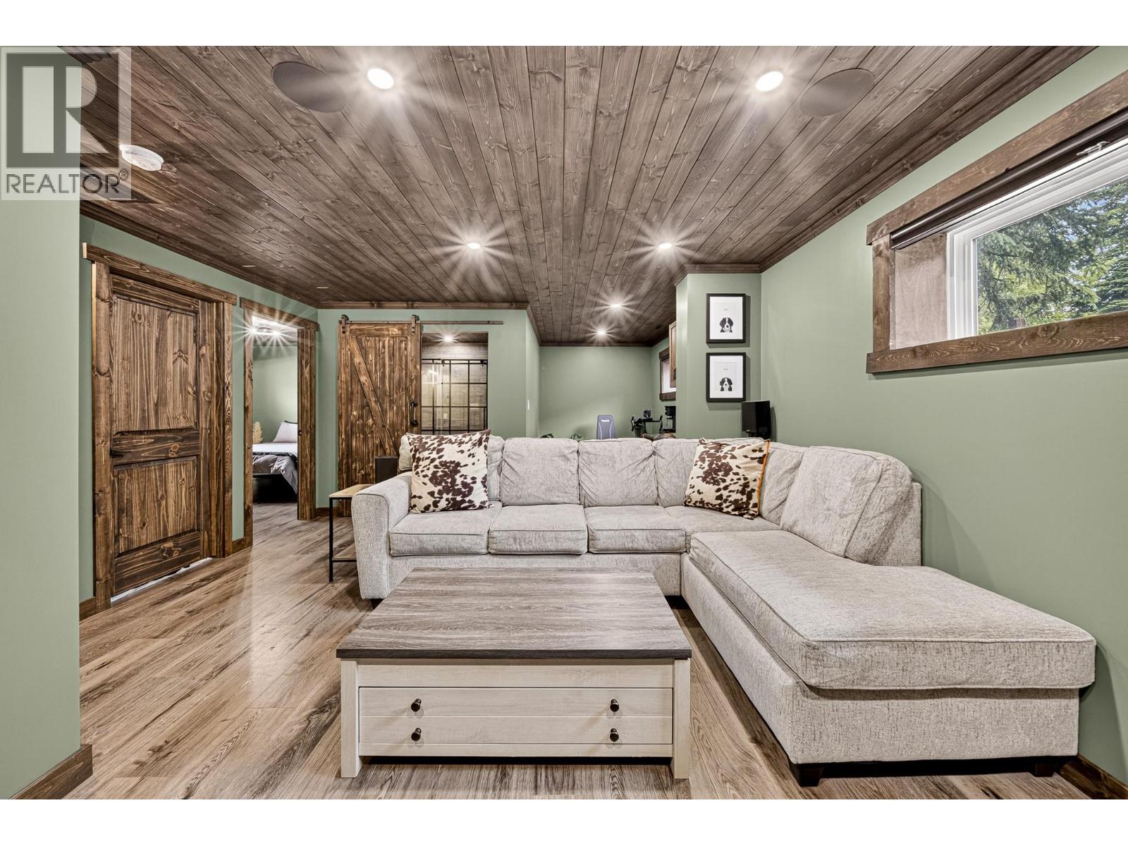 1385 CYPRESS Drive - 48