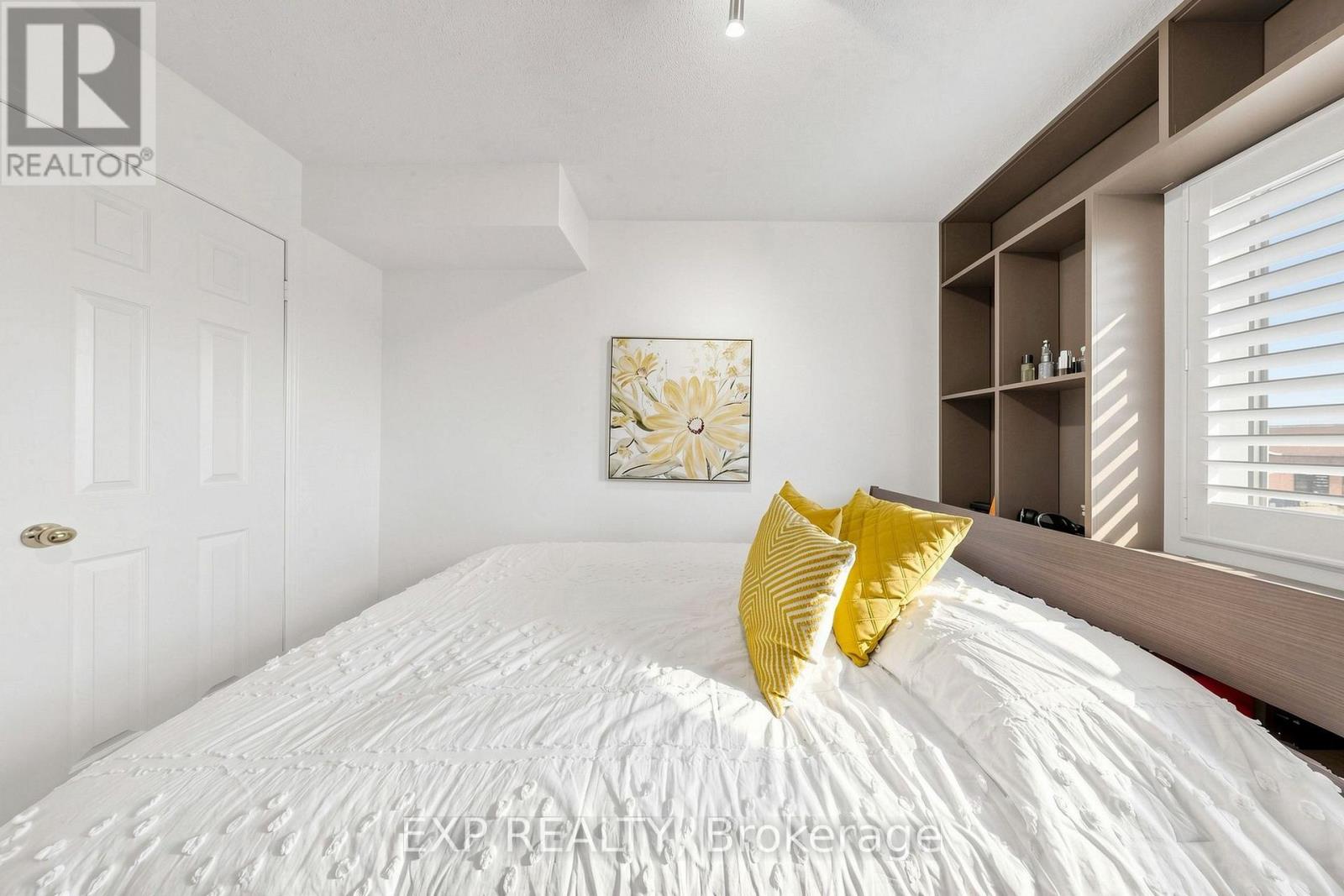 #35 455 APACHE COURT - 23