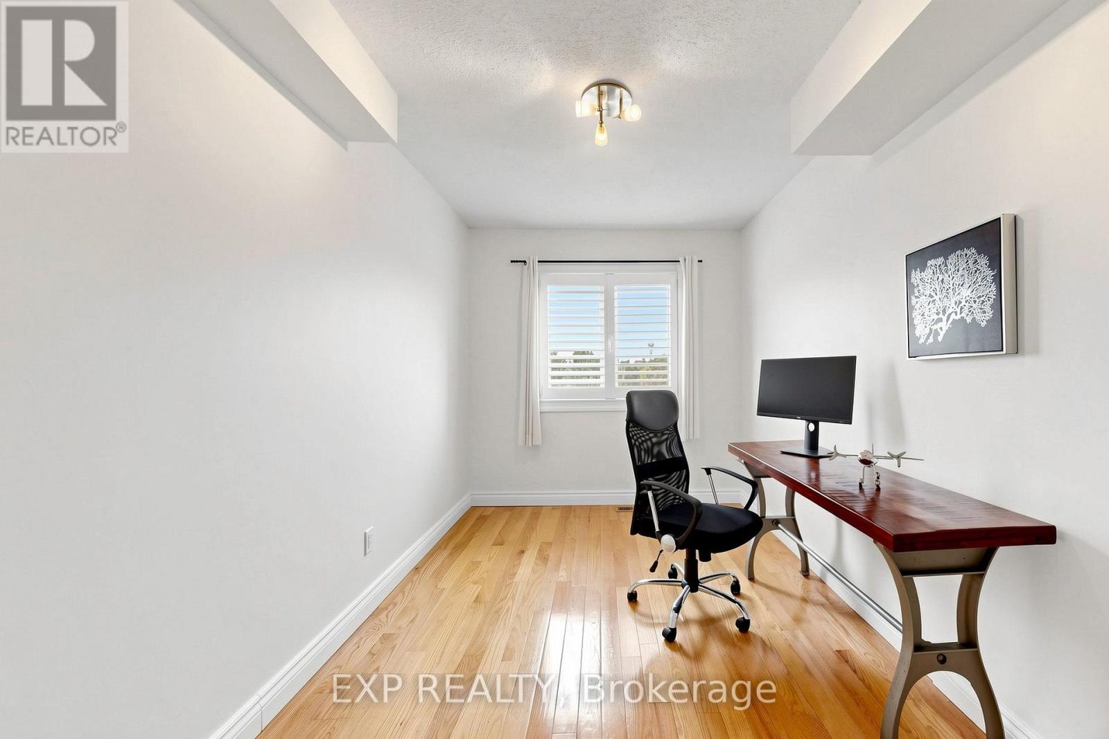 #35 455 APACHE COURT - 24