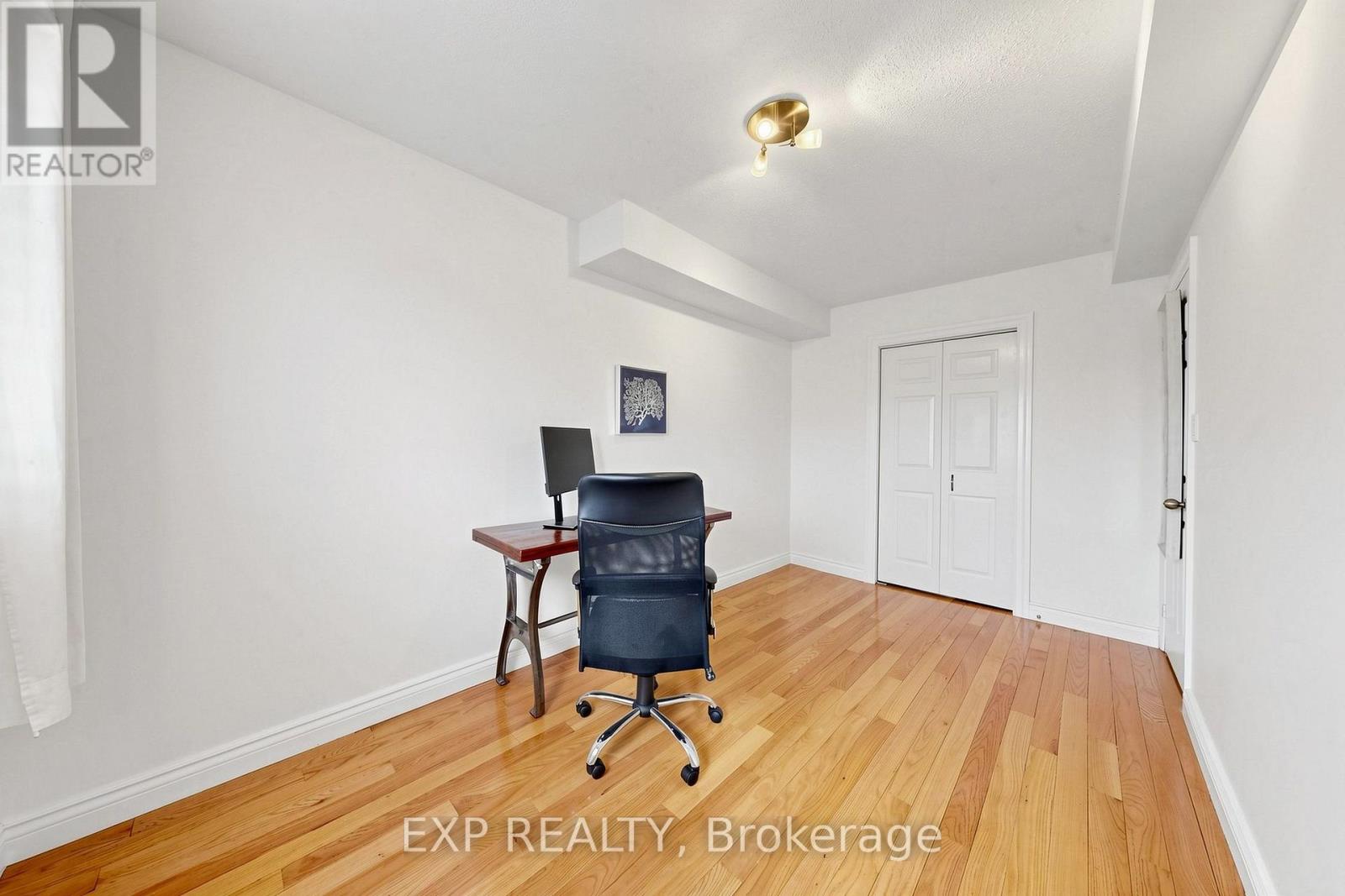#35 455 APACHE COURT - 25