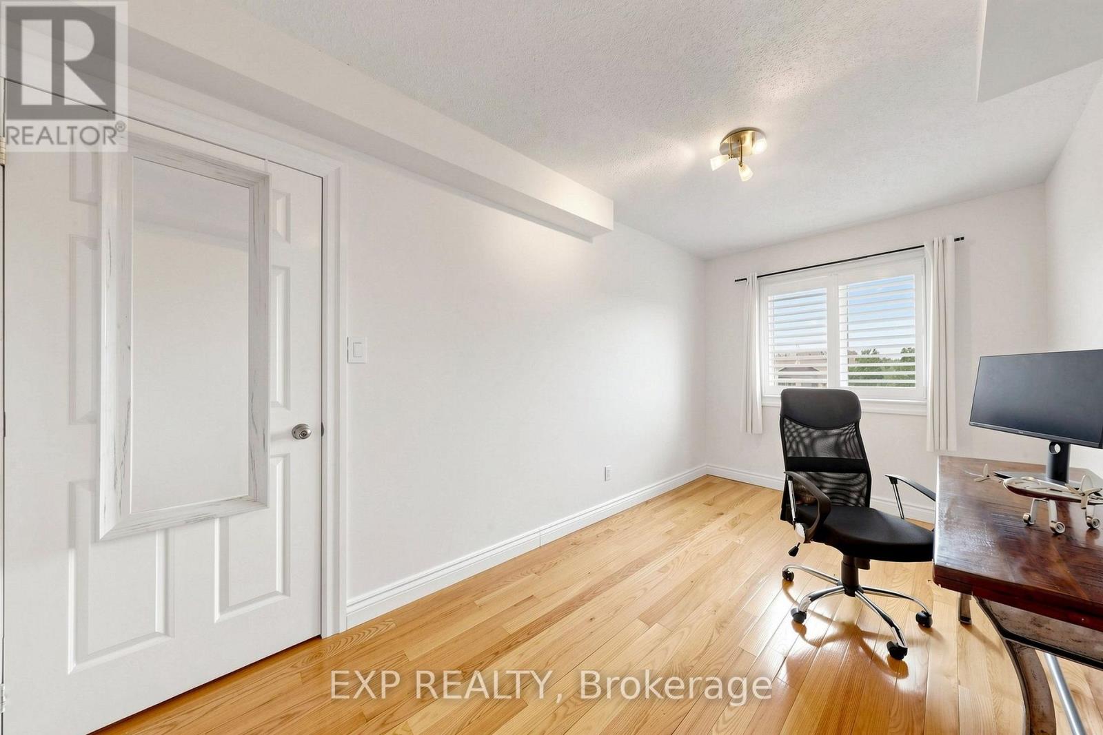 #35 455 APACHE COURT - 26