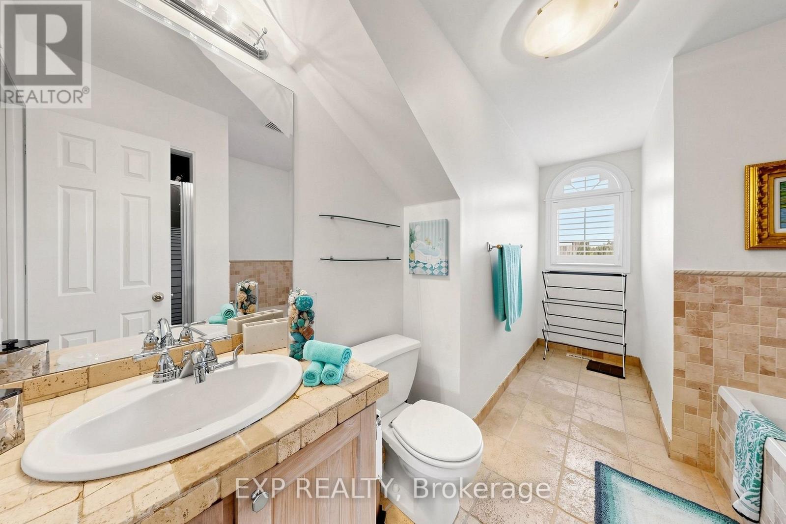 #35 455 APACHE COURT - 34