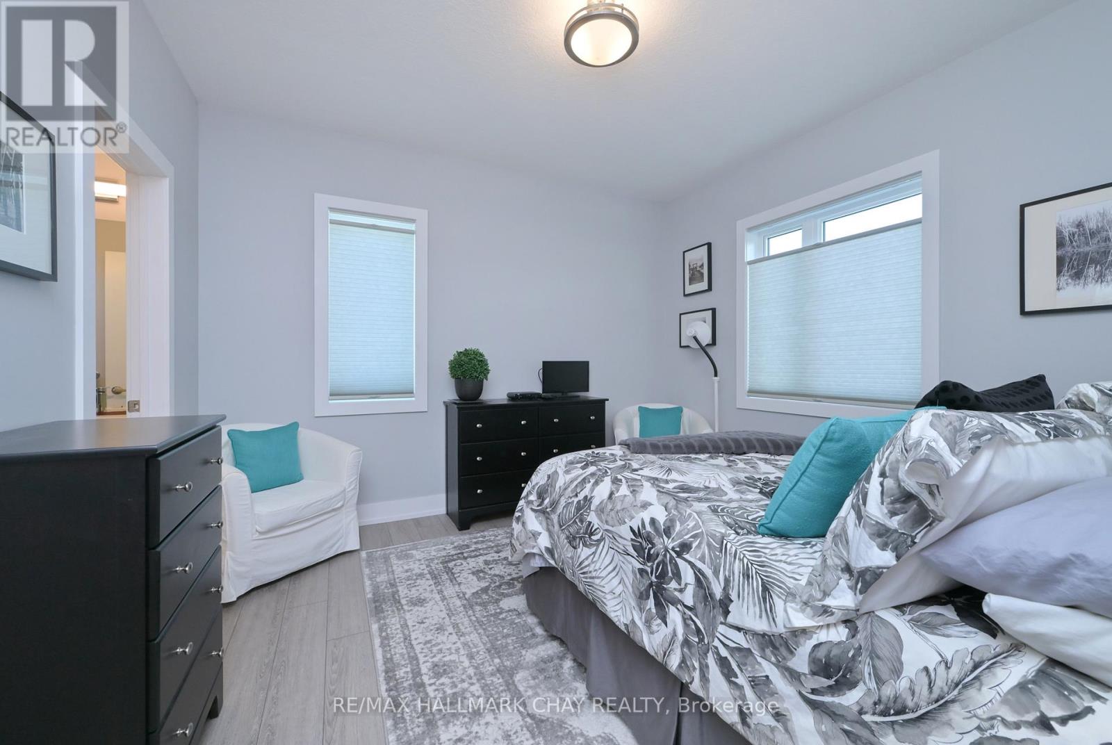 #312 17 CENTRE STREET - 21