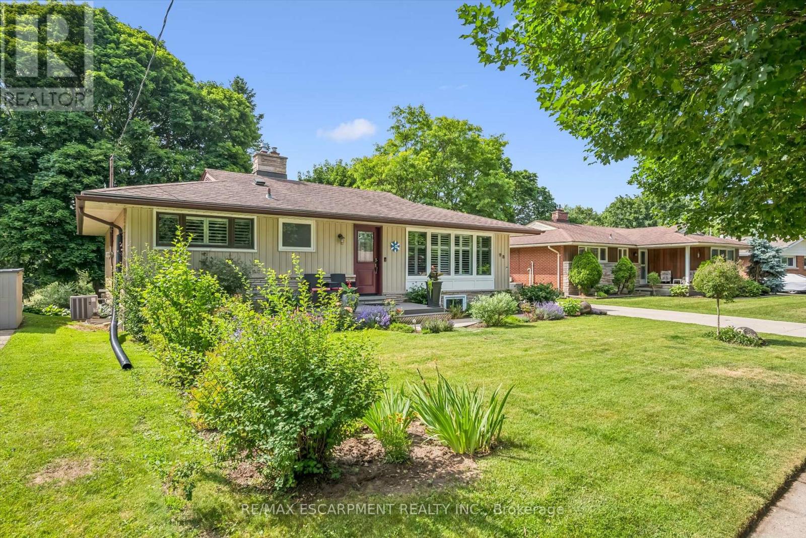 98 STONYBROOK DRIVE — photo 3