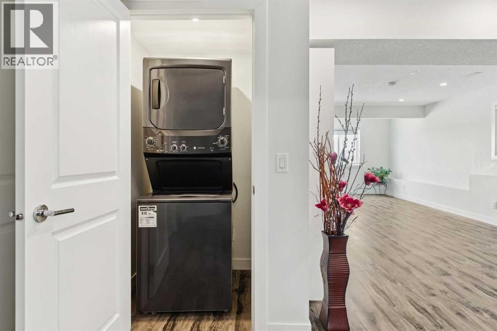 176 Cranarch Crescent SE - 44