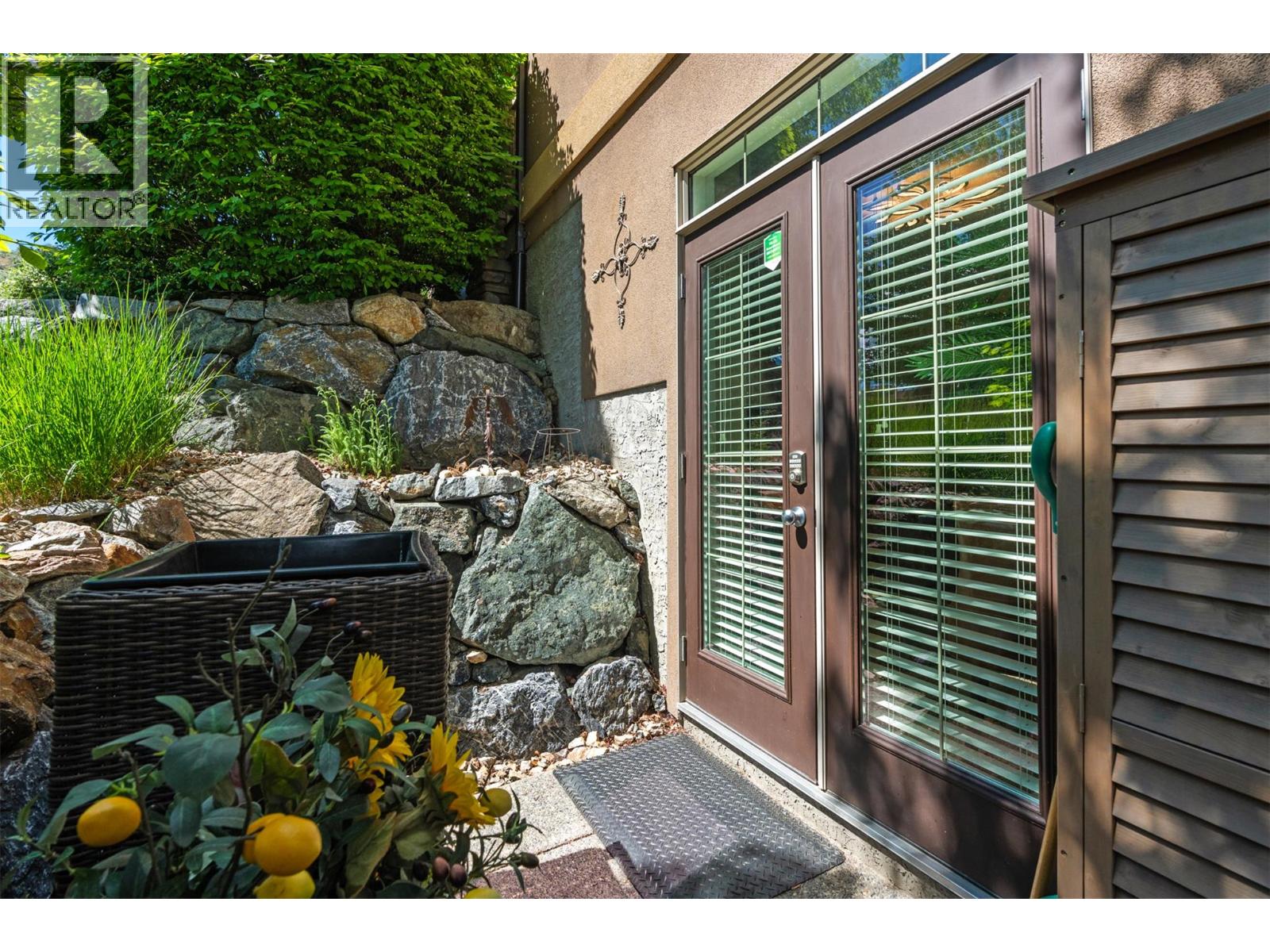 325 Cordon Place - 8