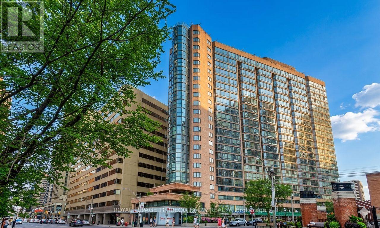 #407 1055 BAY STREET - 1