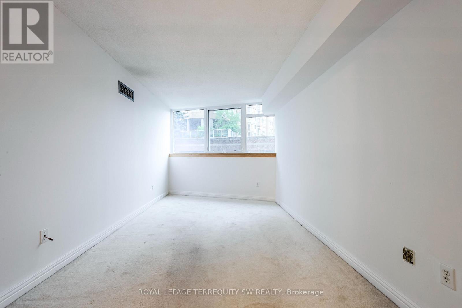#407 1055 BAY STREET - 40