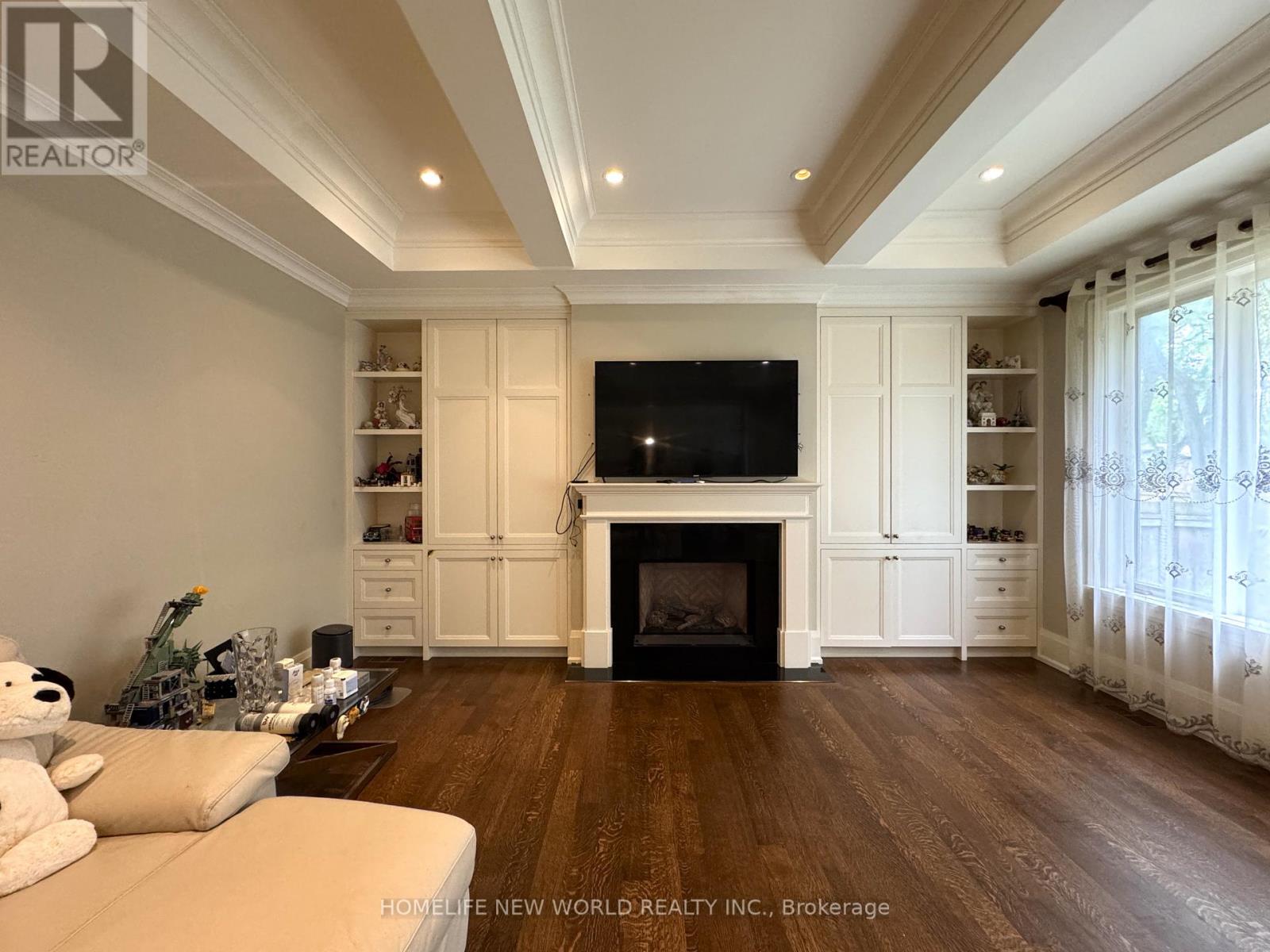 64 MONTRESSOR DRIVE - 19