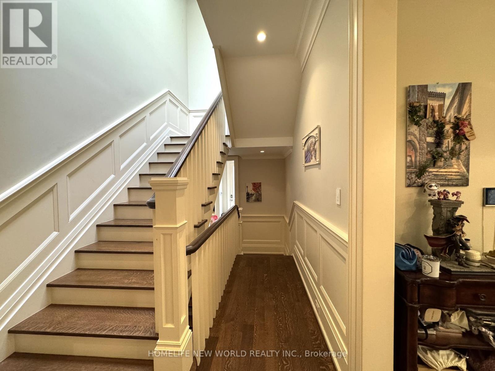 64 MONTRESSOR DRIVE - 23