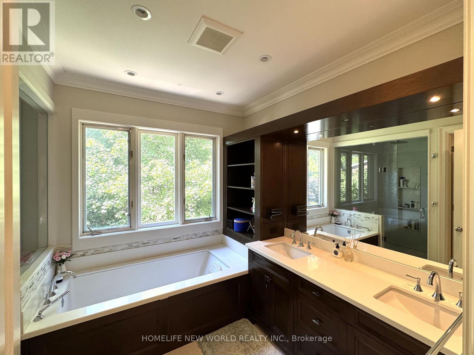 64 MONTRESSOR DRIVE - 31