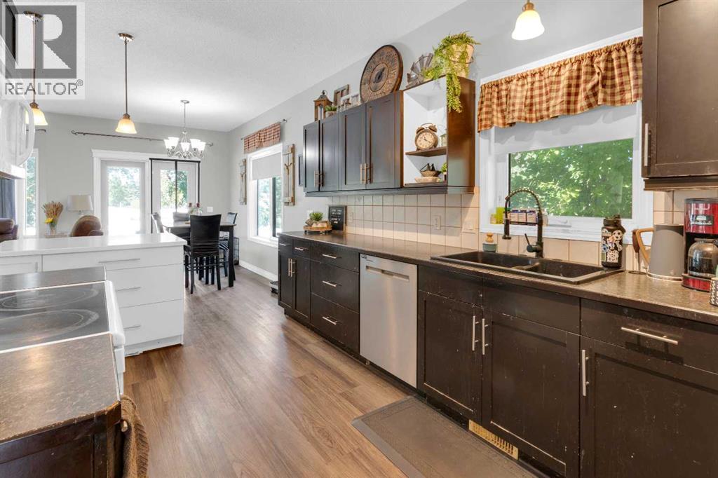 136 Allen Crescent - photo 4
