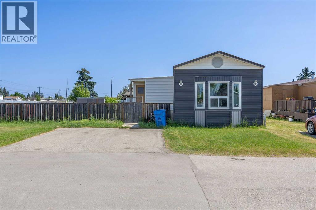 322, 6220 17 Avenue SE, Red Carpet, Calgary photo 1