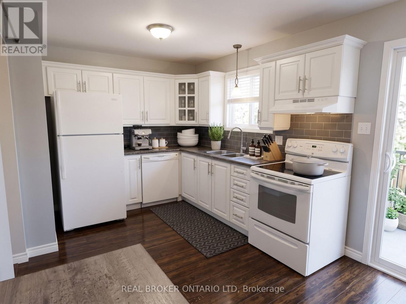 #25 475 SANDRINGHAM CRESCENT - 5