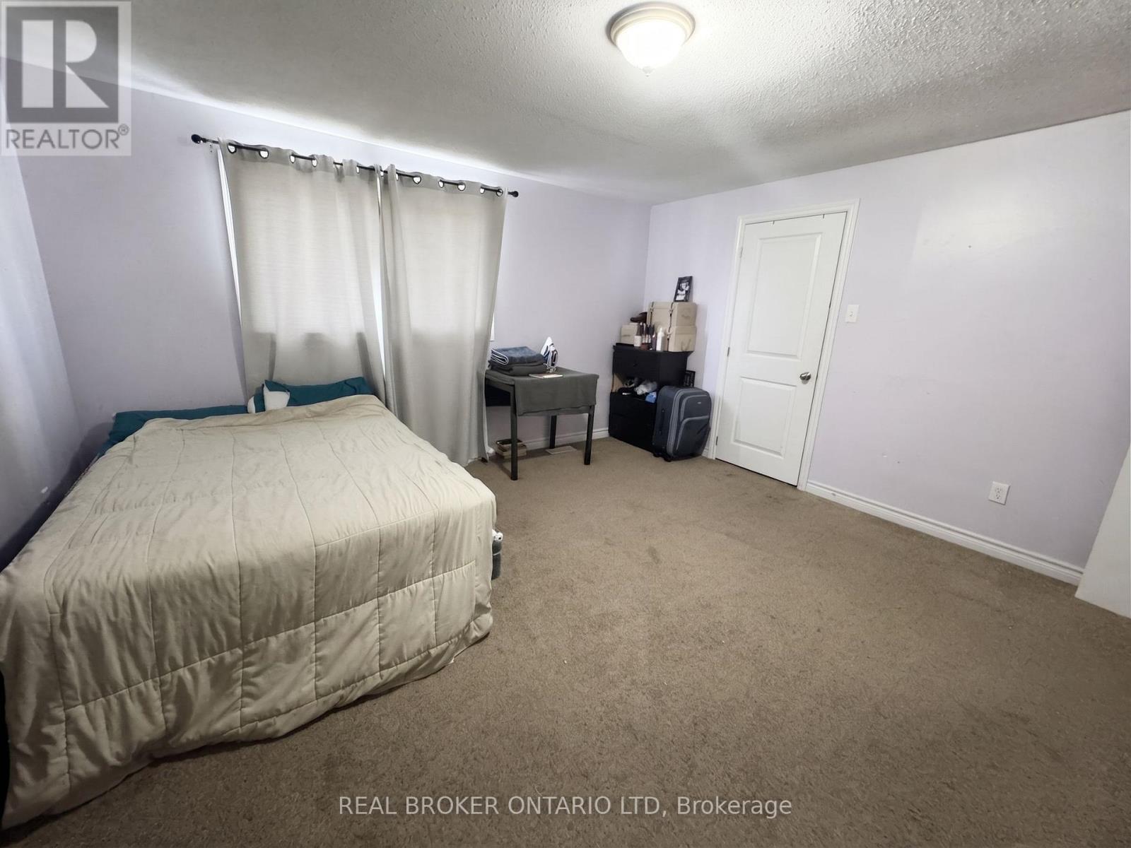 #25 475 SANDRINGHAM CRESCENT - 8