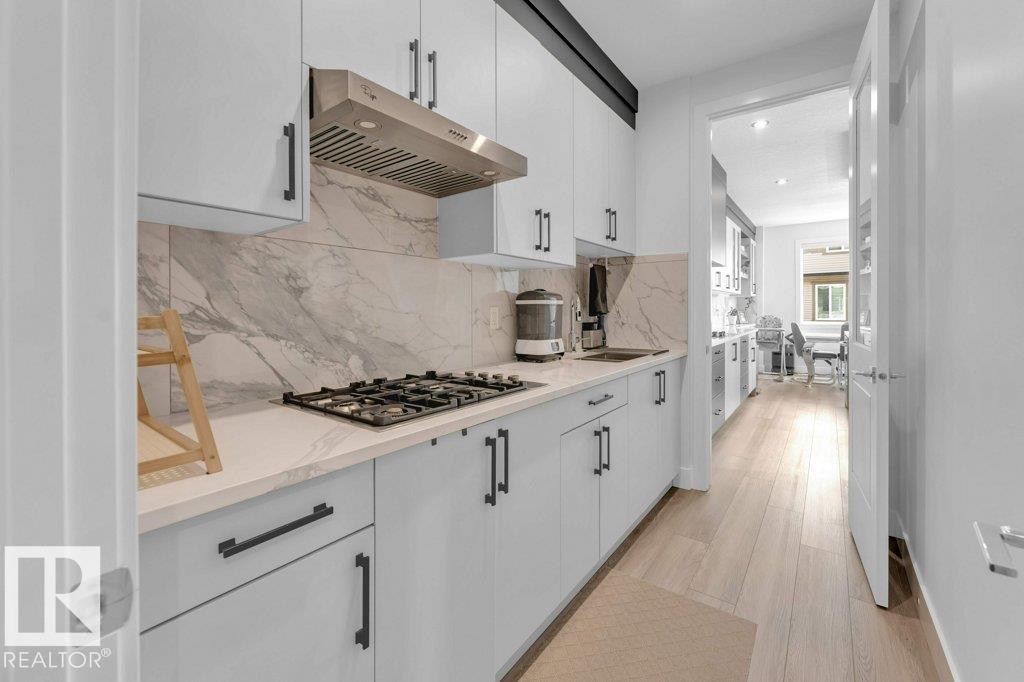 #3525 42 Ave - 10