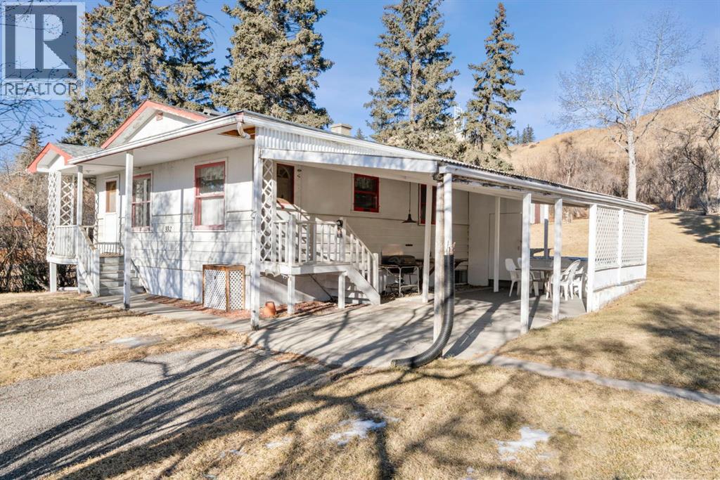 332 Third Street W - 30