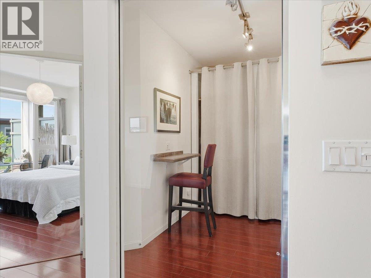 417 580 RAVEN WOODS DRIVE, North Vancouver
