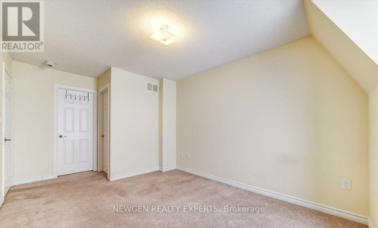 #16 200 VETERANS DRIVE N - 6