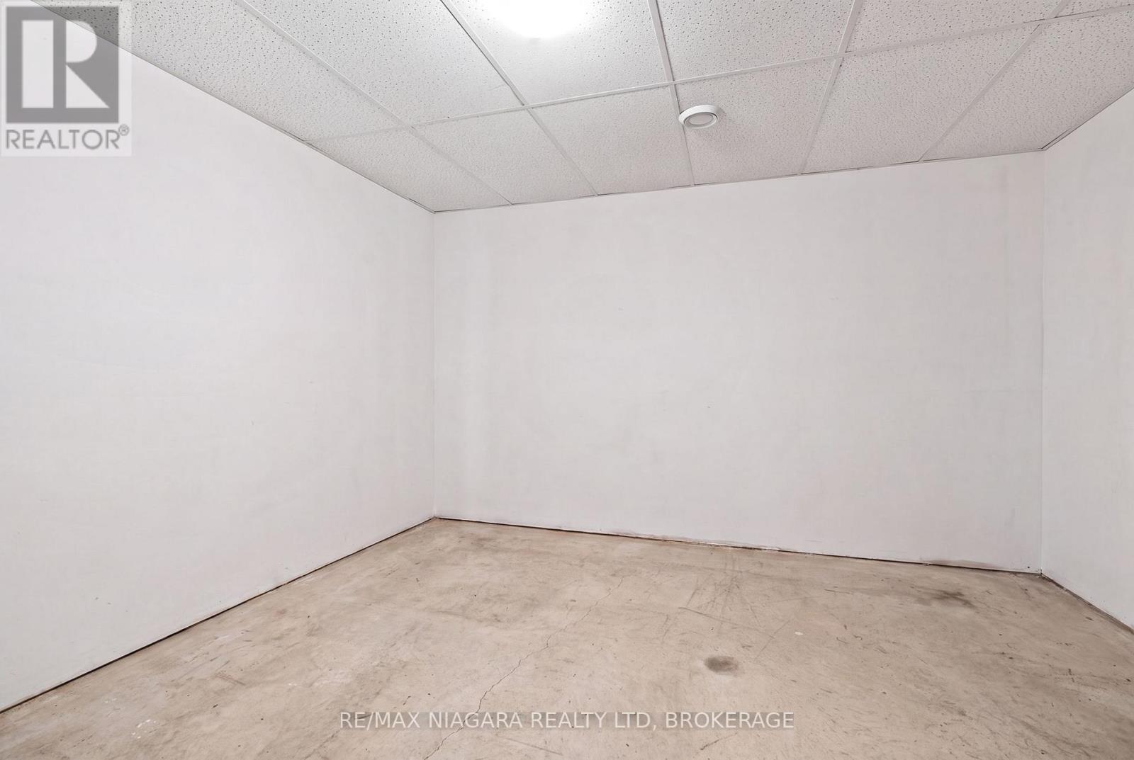 255 LAKESHORE ROAD - 40