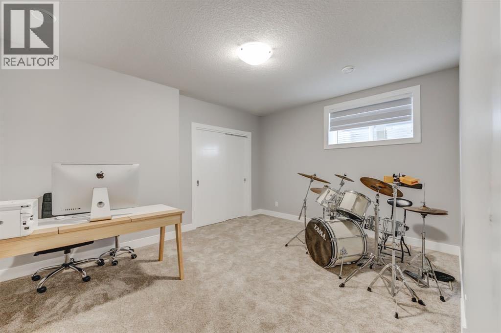 146 Yorkstone Way SW - 31