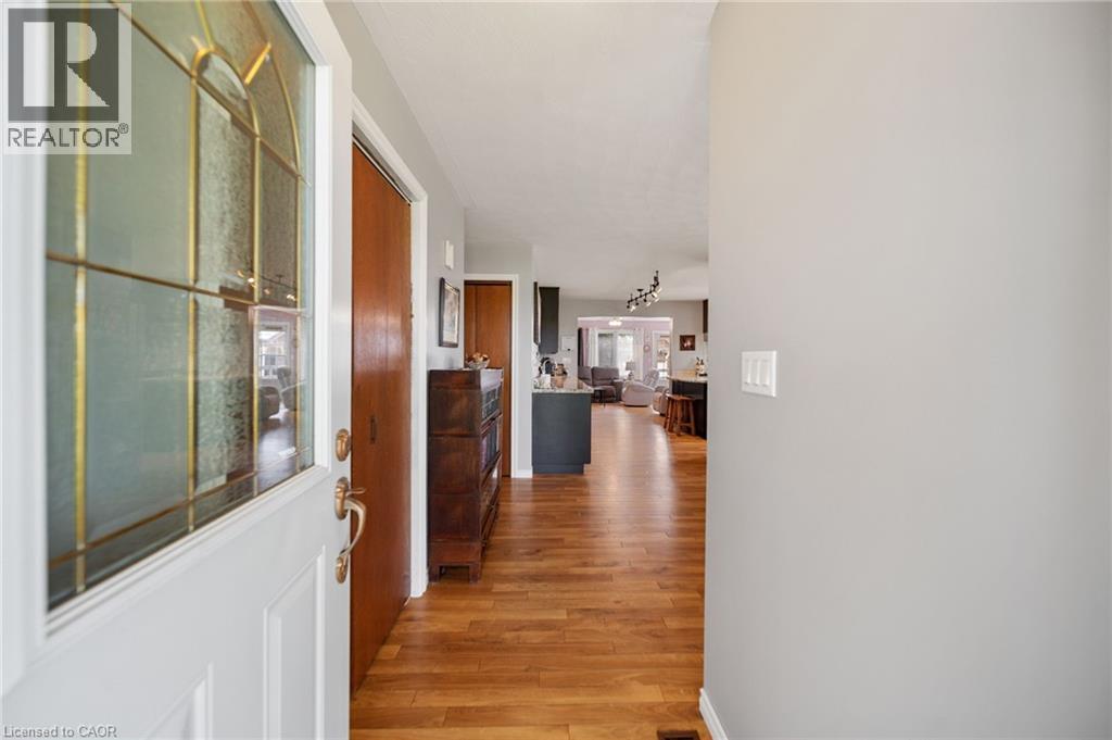57 TALBOT Street W - Image 15