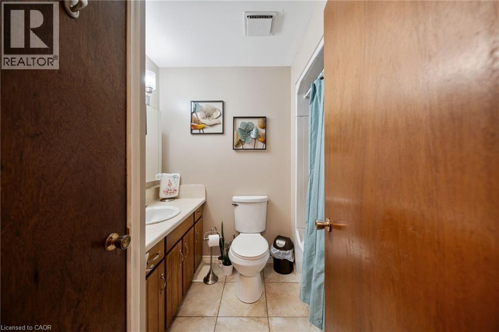 57 TALBOT Street W - 29