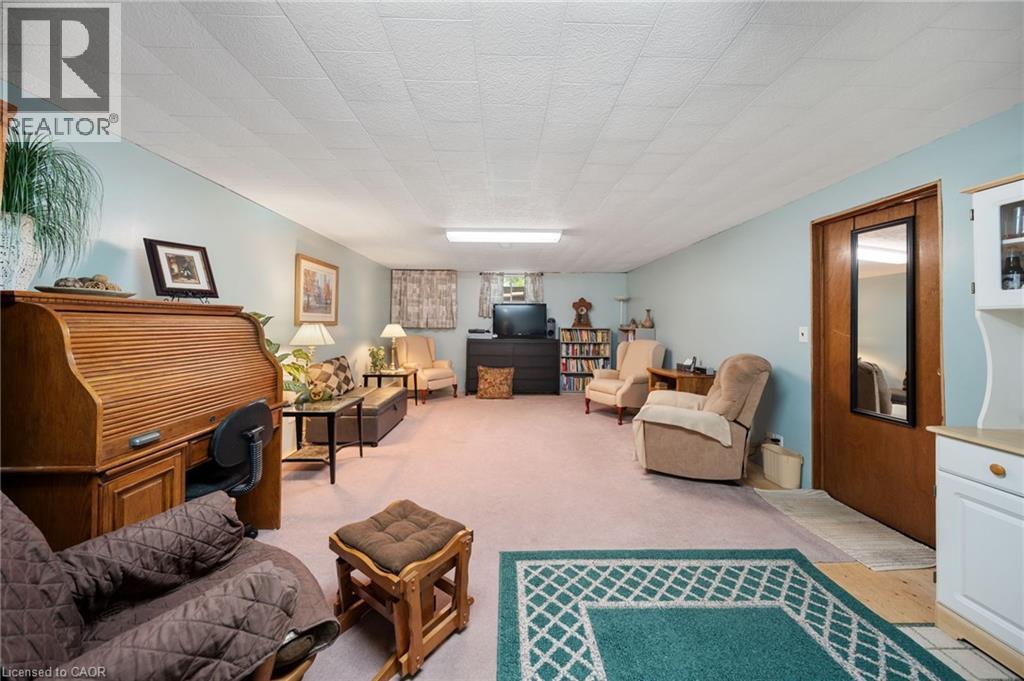 57 TALBOT Street W - 39