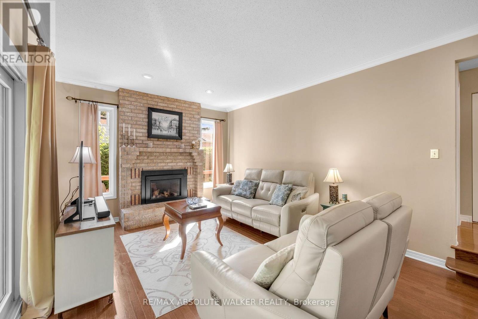 4 Bed, 4 Bath House for Sale in Ottawa – 30 ELDERWOOD TRAIL, Ottawa – MLS# X13540650 - Image 12