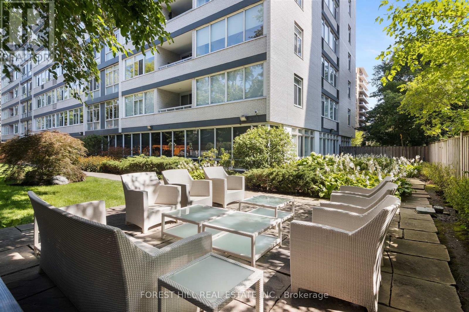 #1401 500 AVENUE ROAD - 38