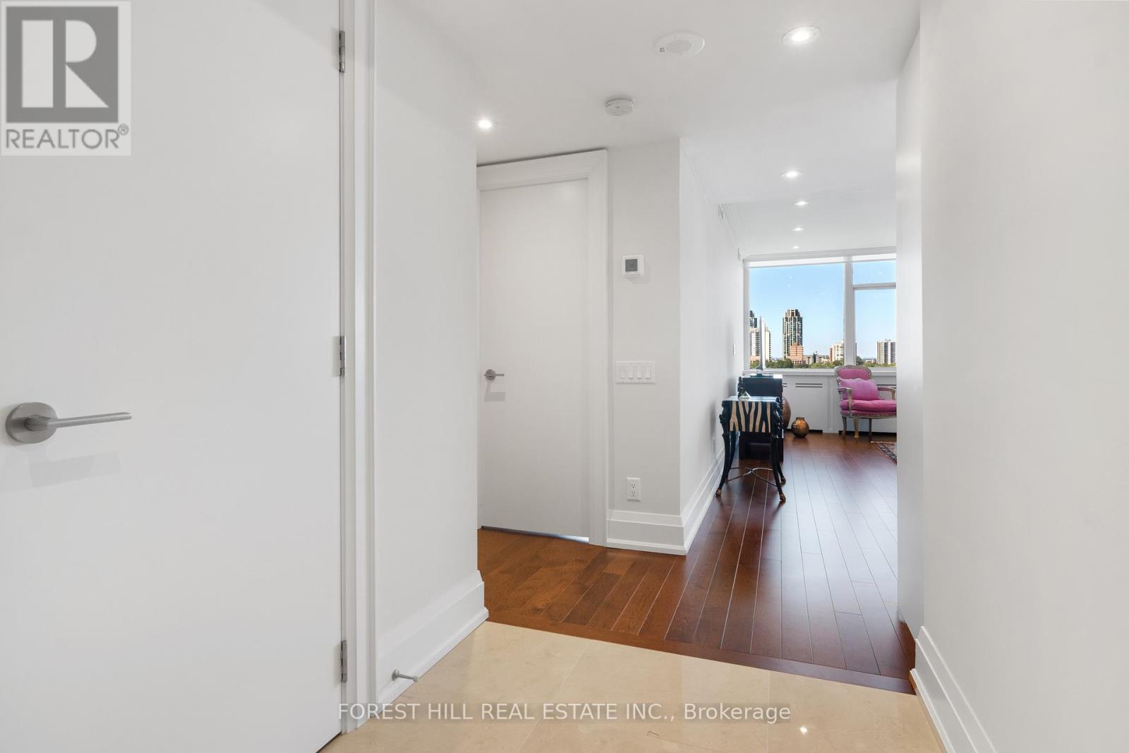 #1401 500 AVENUE ROAD - 4