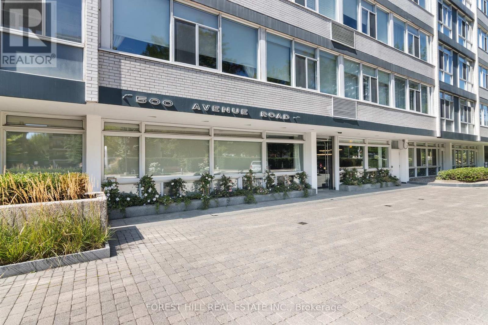 #1401 500 AVENUE ROAD - 42
