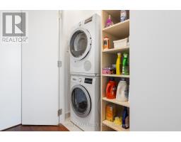 1401 - 500 Avenue Road, Toronto, ON M4V2J6 Photo 30