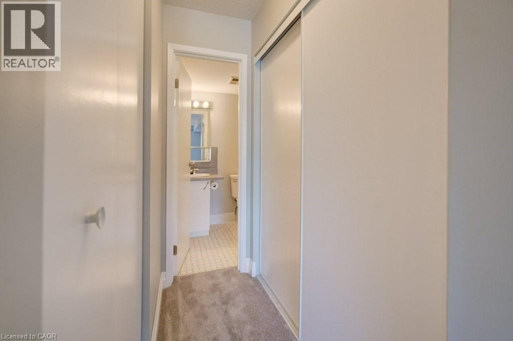 #221 15 HOFSTETTER Avenue - 16