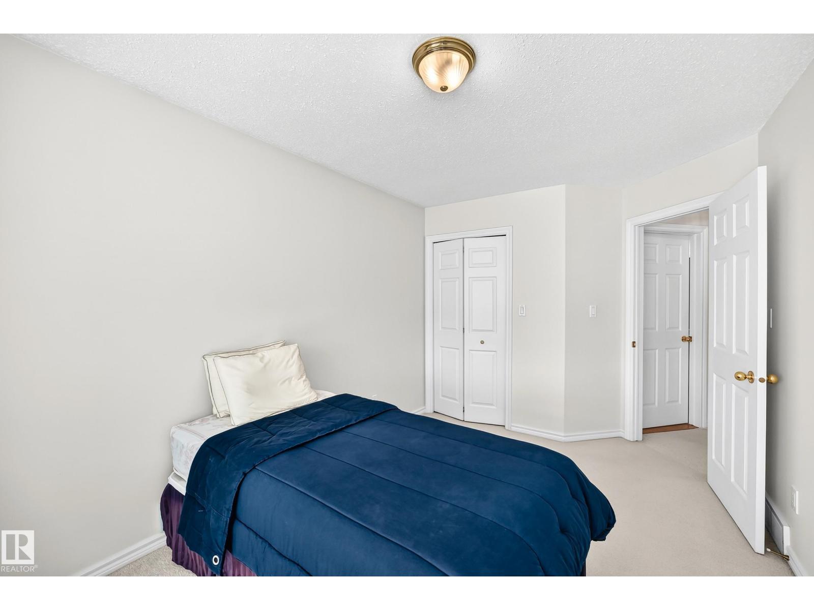 8820 158 AV NW — photo 50