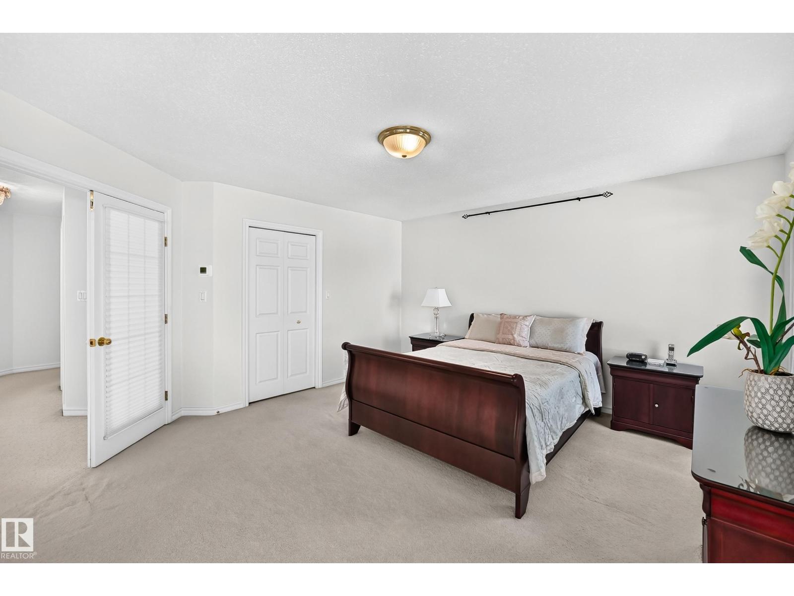 8820 158 AV NW — photo 36