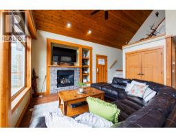 Kitchen - 9191 Valhalla View Drive Unit# 3, Slocan, BC V0G2B0 Photo 9