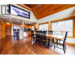 Living room - 9191 Valhalla View Drive Unit# 3, Slocan, BC V0G2B0 Photo 10