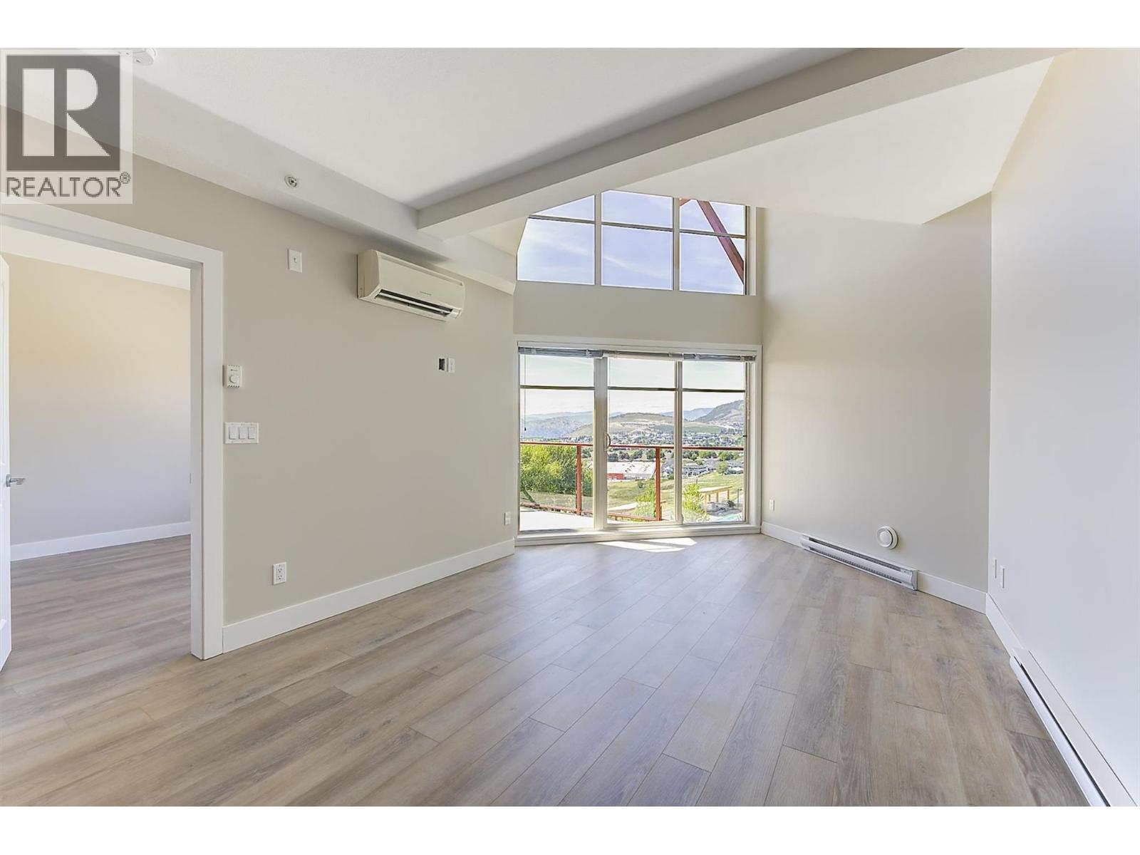 #512 3205 Skyview Lane - 7