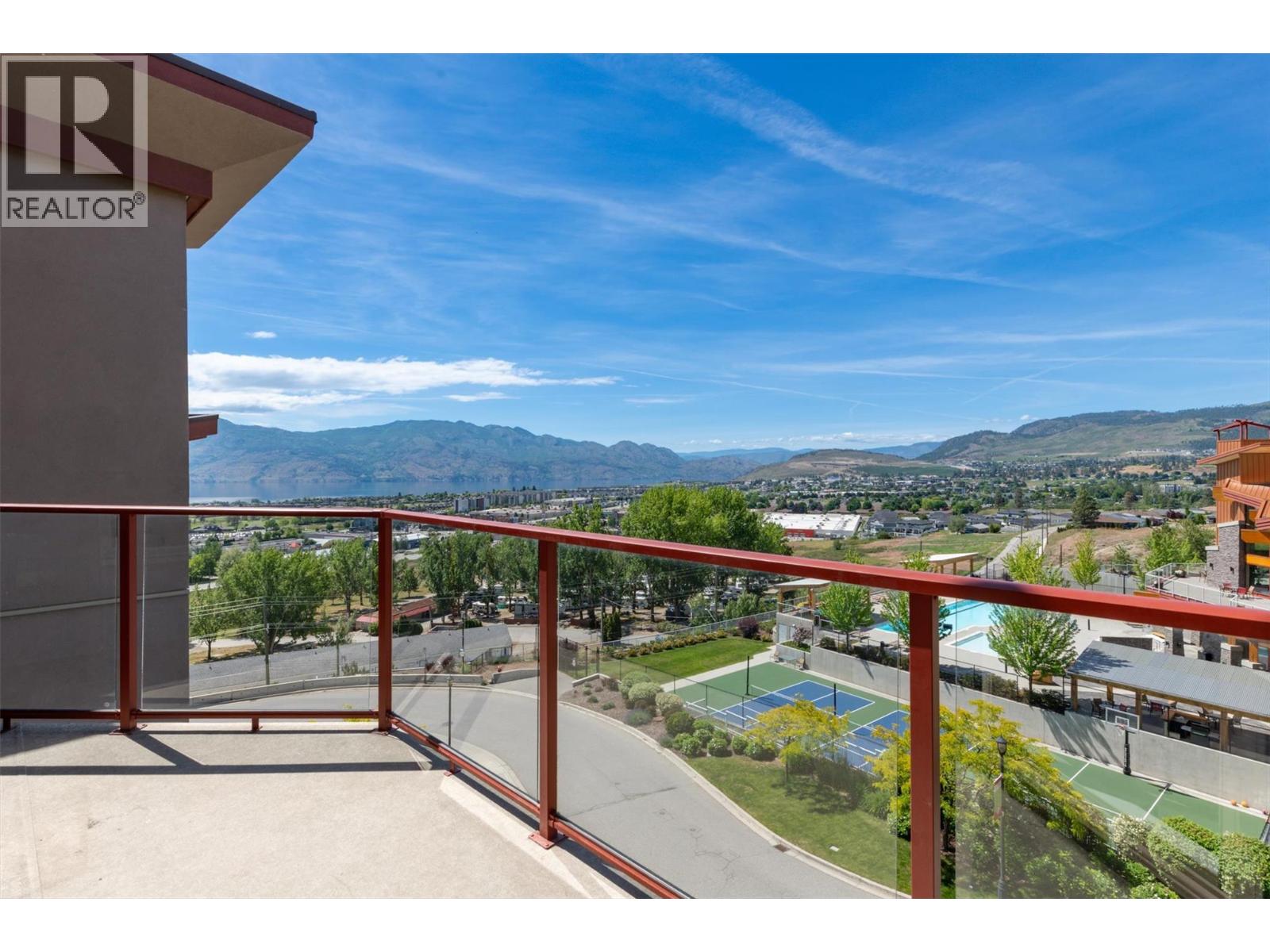 #512 3205 Skyview Lane - 4