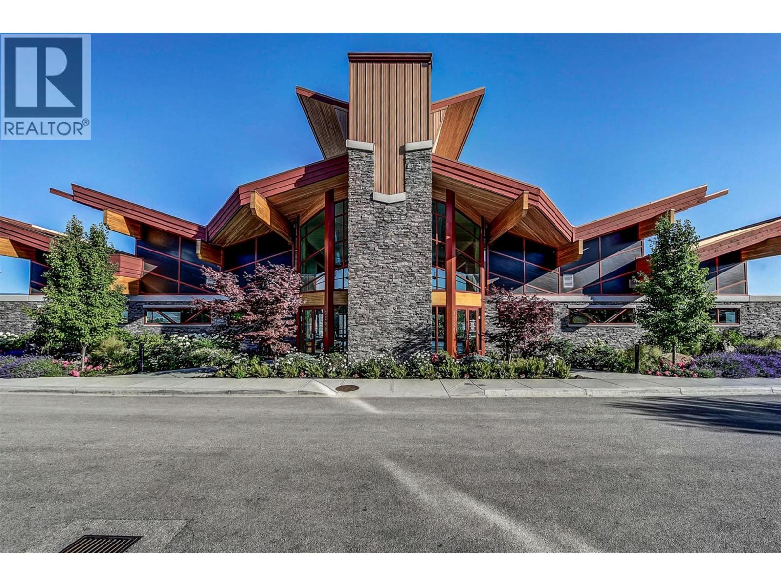 #512 3205 Skyview Lane - 40