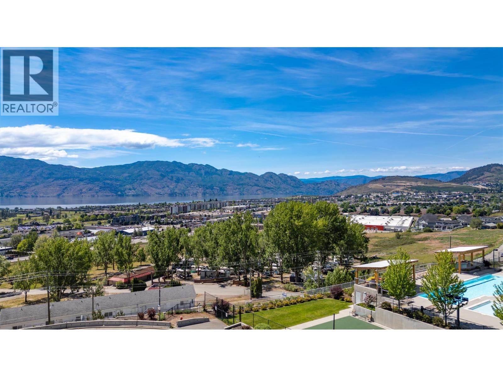 #512 3205 Skyview Lane - 38