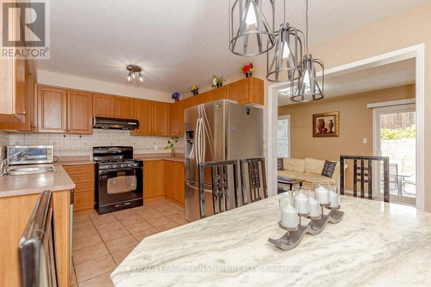 3833 PARTITION ROAD - 10
