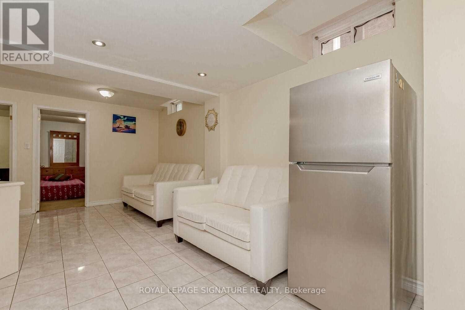 3833 PARTITION ROAD - 33