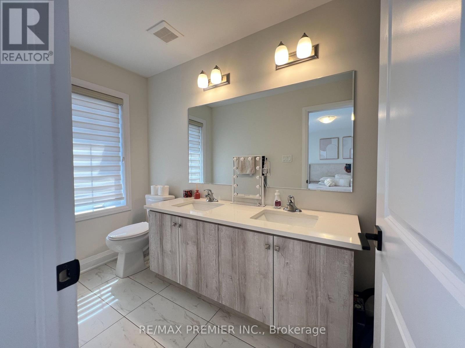 28 PETCH AVENUE - 11